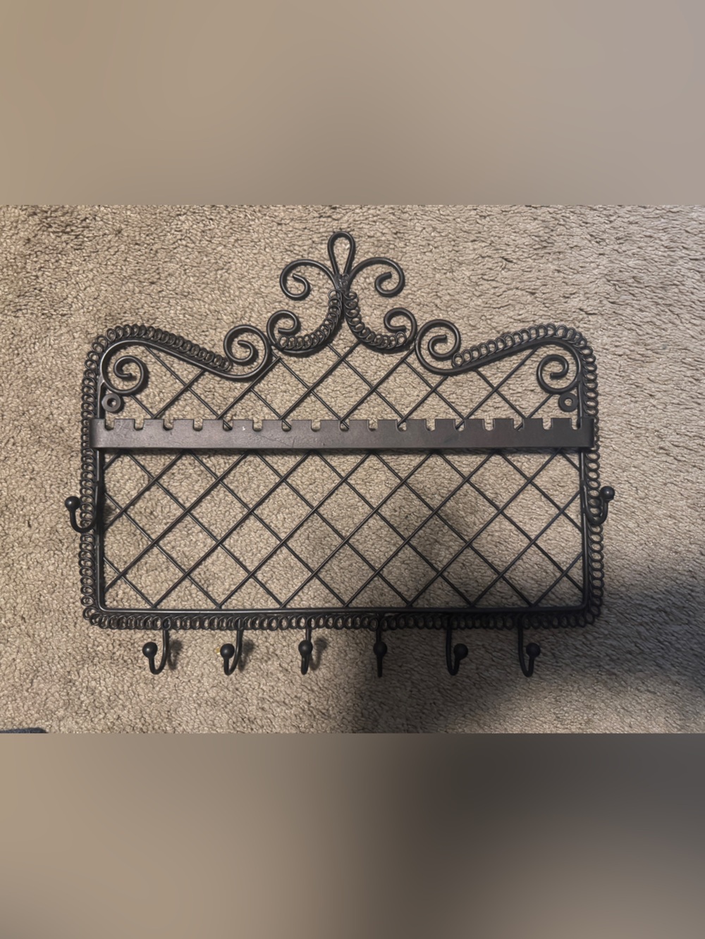 Decorative brown hanging jewelry Holder Rack